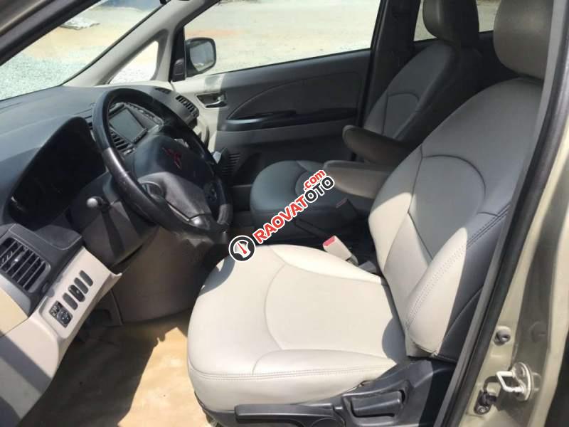 Cần bán xe Mitsubishi Grandis AT đời 2005, xe không thủy kích-4