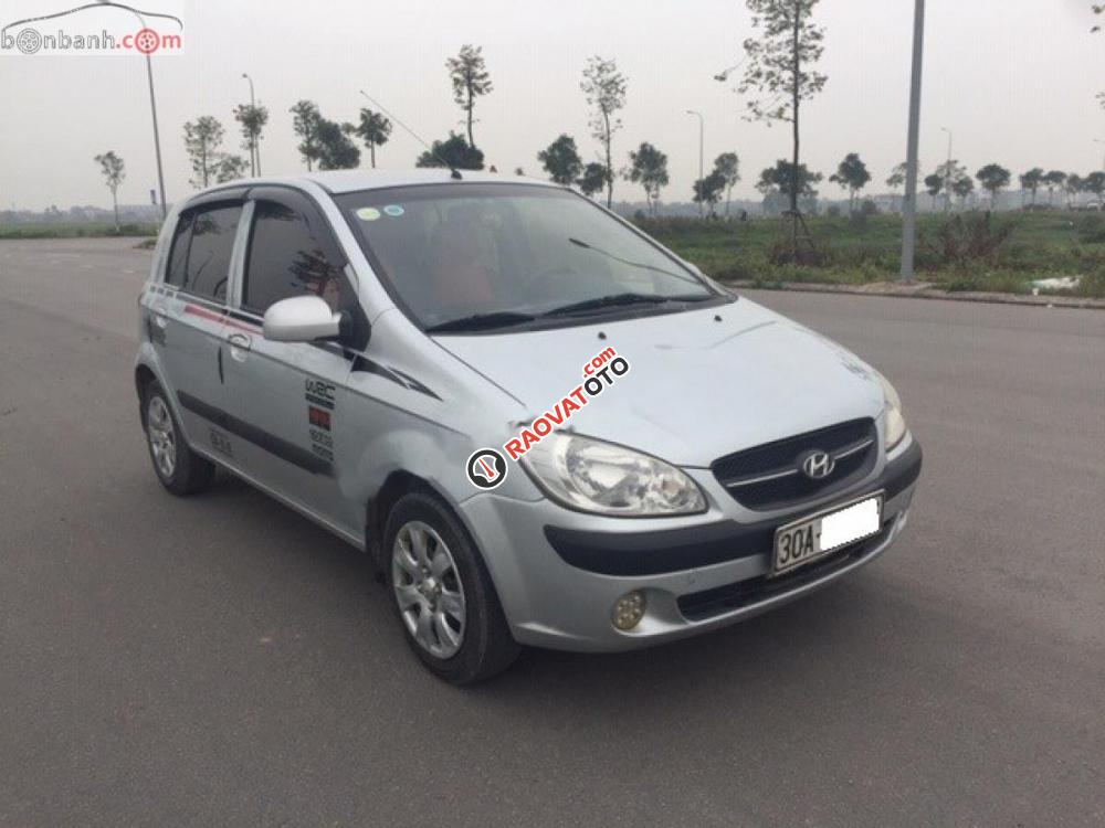 Cần bán Getz sản xuất 2010, xe bản đủ kịch đồ như 2 đèn trần, túi khí vô lăng, tay lái gật gù, khóa khiển từ xa, hộp đựng kính phía lái-7