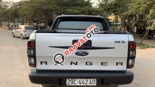 Bán Ford Ranger XLS AT năm 2014, màu bạc như mới-1