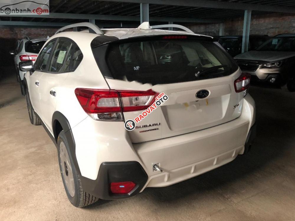 Cần bán Subaru XV 2.0 I-S Eyesight đời 2019, màu trắng, xe giao ngay-2