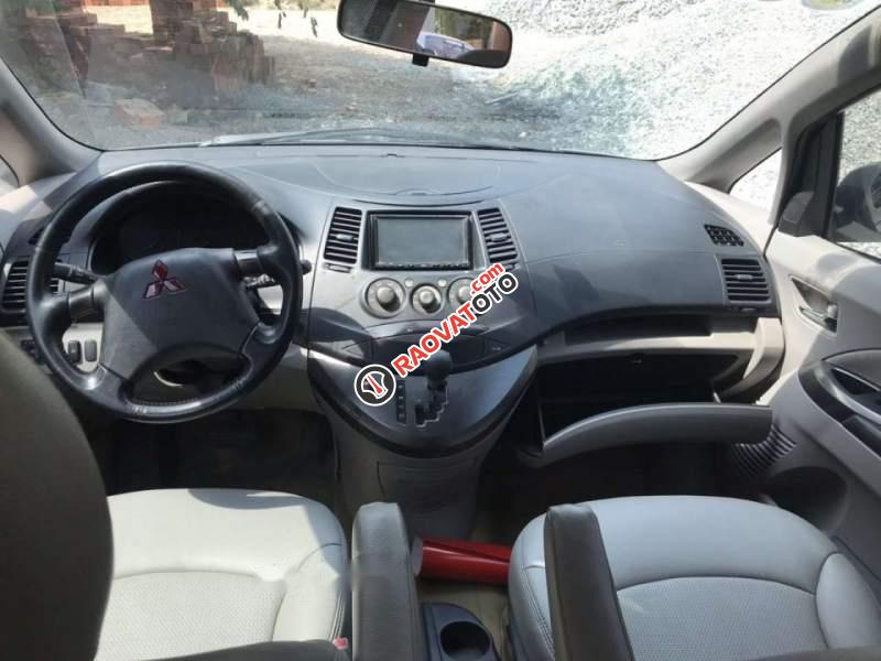 Cần bán xe Mitsubishi Grandis AT đời 2005, xe không thủy kích-5