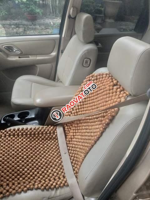 Ngay chủ bán Ford Escape XLT sản xuất năm 2004, bốn vỏ cao, đăng kiểm mới-1