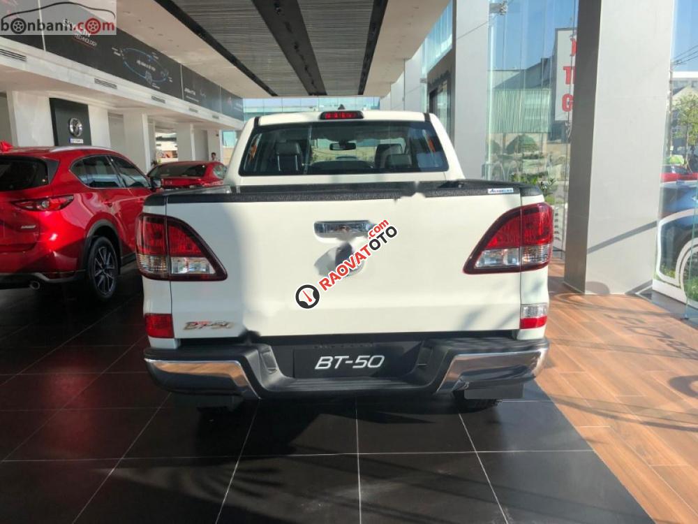 Cần bán Mazda BT 50 2.2L 4x2 ATH đời 2018, màu trắng, xe nhập Thái 100%-6