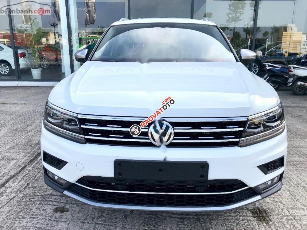 Bán Volkswagen Tiguan AllSpace 2019 - SUV Đức 7 chỗ, nhập khẩu nguyên chiếc mạnh mẽ, hiện đại-3