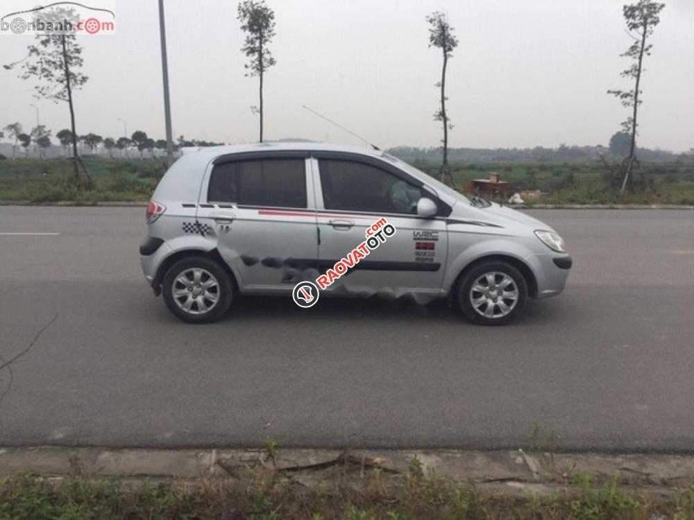 Cần bán Getz sản xuất 2010, xe bản đủ kịch đồ như 2 đèn trần, túi khí vô lăng, tay lái gật gù, khóa khiển từ xa, hộp đựng kính phía lái-6