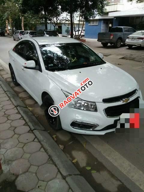 Cần bán xe Chevrolet Cruze đời 2017, màu trắng-0