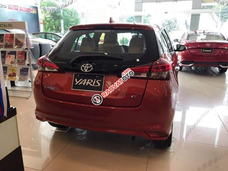 Cần bán xe Toyota Yaris 2018, màu đỏ, nhập khẩu-2