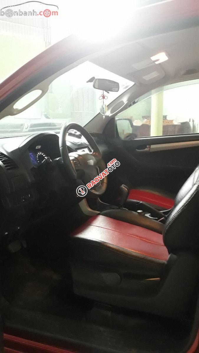 Cần bán Isuzu Dmax màu đỏ, sản xuất 2015, số tự động, bản 2 cầu-6