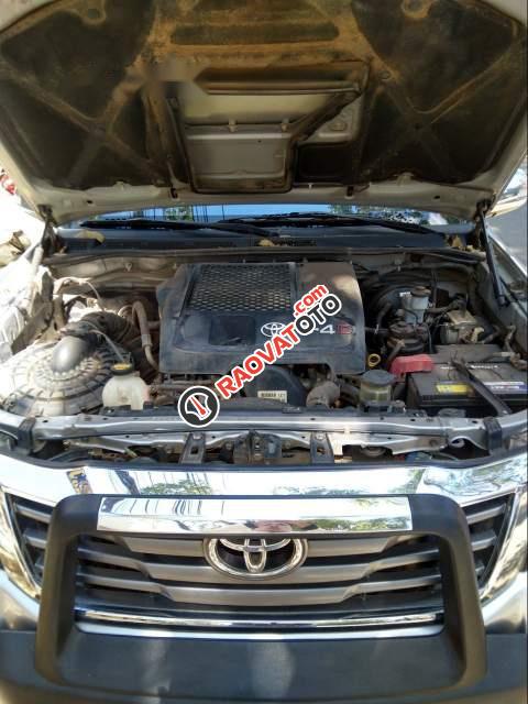 Cần bán xe Toyota Hilux 3.0G đời 2014, màu bạc, nhập khẩu chính chủ, giá tốt-0