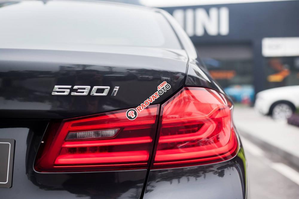 Bán ô tô BMW 5 Series G30 đời 2019, màu đen, nhập khẩu nguyên chiếc mới 100%-2