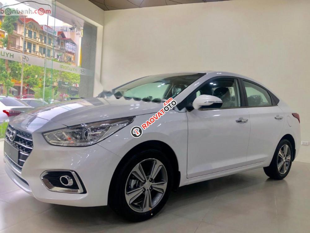Bán xe Hyundai Accent 1.4 AT đời 2019, màu trắng-1