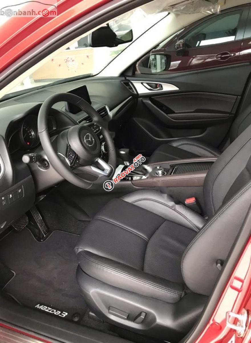 Cần bán Mazda 3 năm 2018, màu đỏ, giá 669tr-0