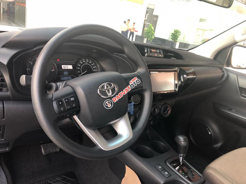 Bán Toyota Hilux 2.4G AT (4X2), màu trắng giá cạnh tranh, khuyến mãi lớn-2