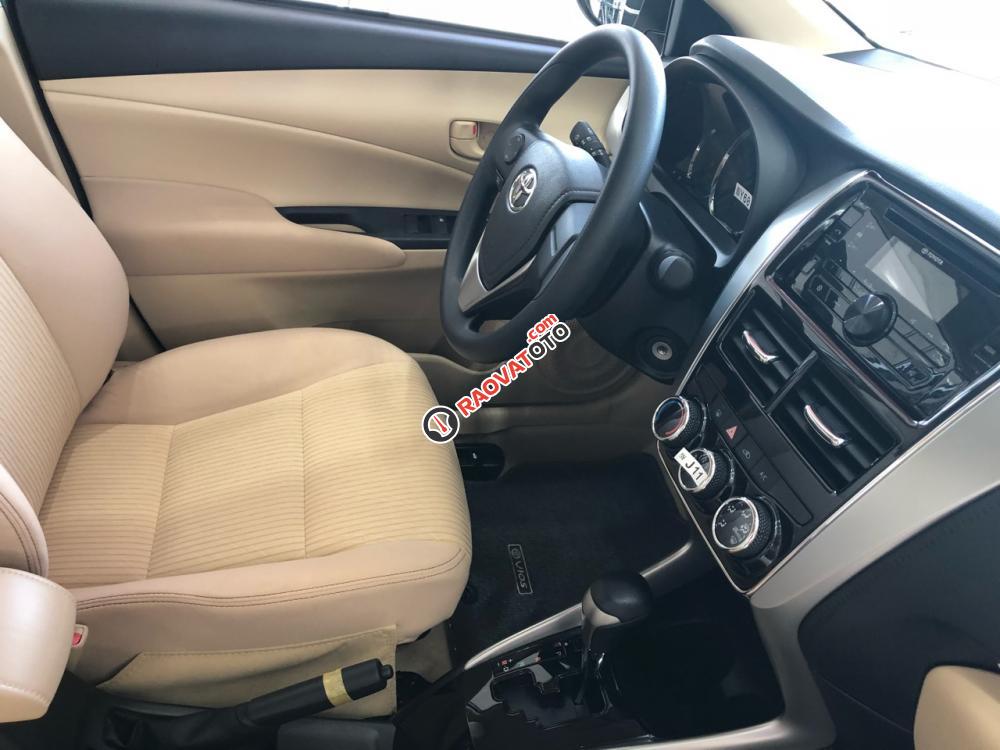 Toyota Vios 1.5E CVT đời 2019, màu nâu vàng giao ngay khuyến mãi lớn-3