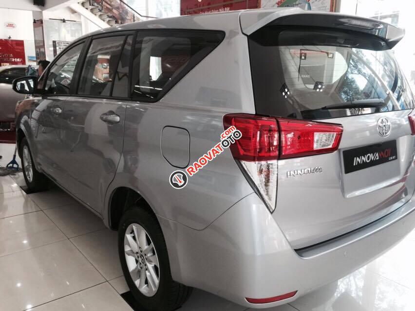 Toyota Tân Cảng-Innova 2.0G AT""Duy nhất trong tuần giảm giá khai niên, tặng thêm quà tặng"Trả trước 200tr. 0933000600-5