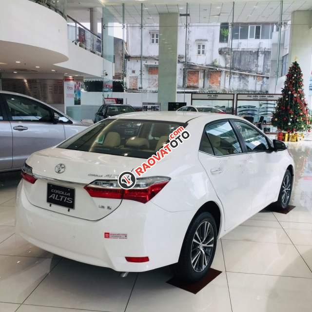 Bán Toyota Corolla altis 1.8E 2019, màu trắng-3