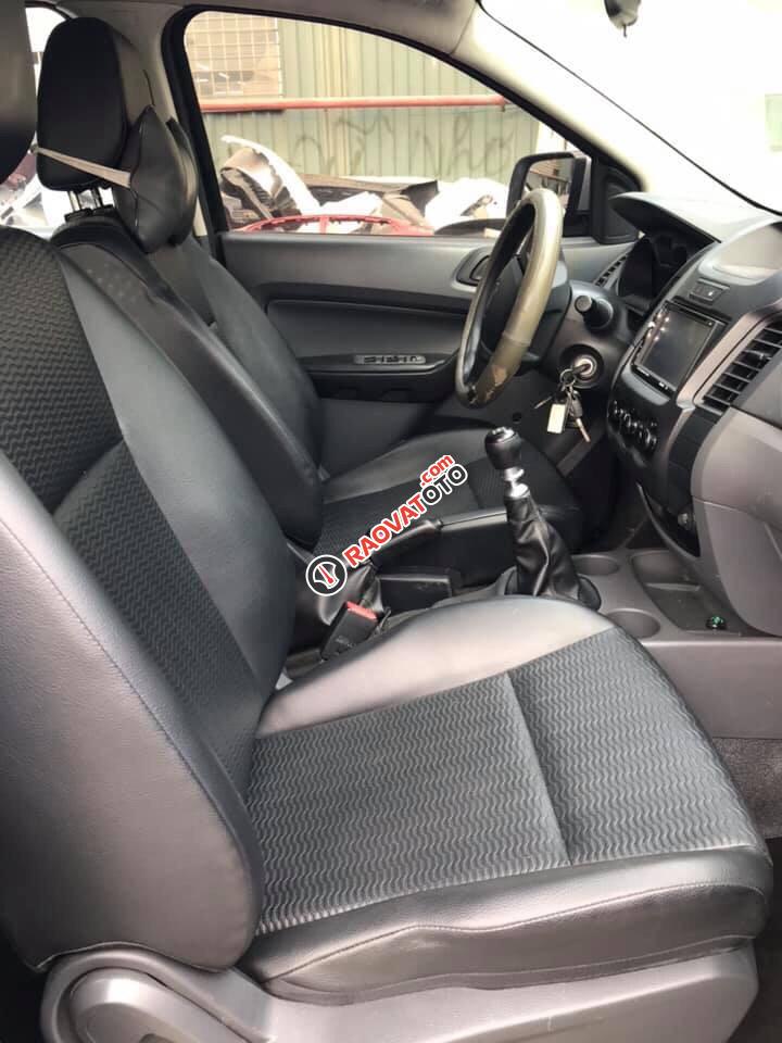 Thanh lý lô xe Ford Ranger XL 4x4 2014 màu đen, xe có bảo hành yên tâm sử dụng, LH 0931234768-2