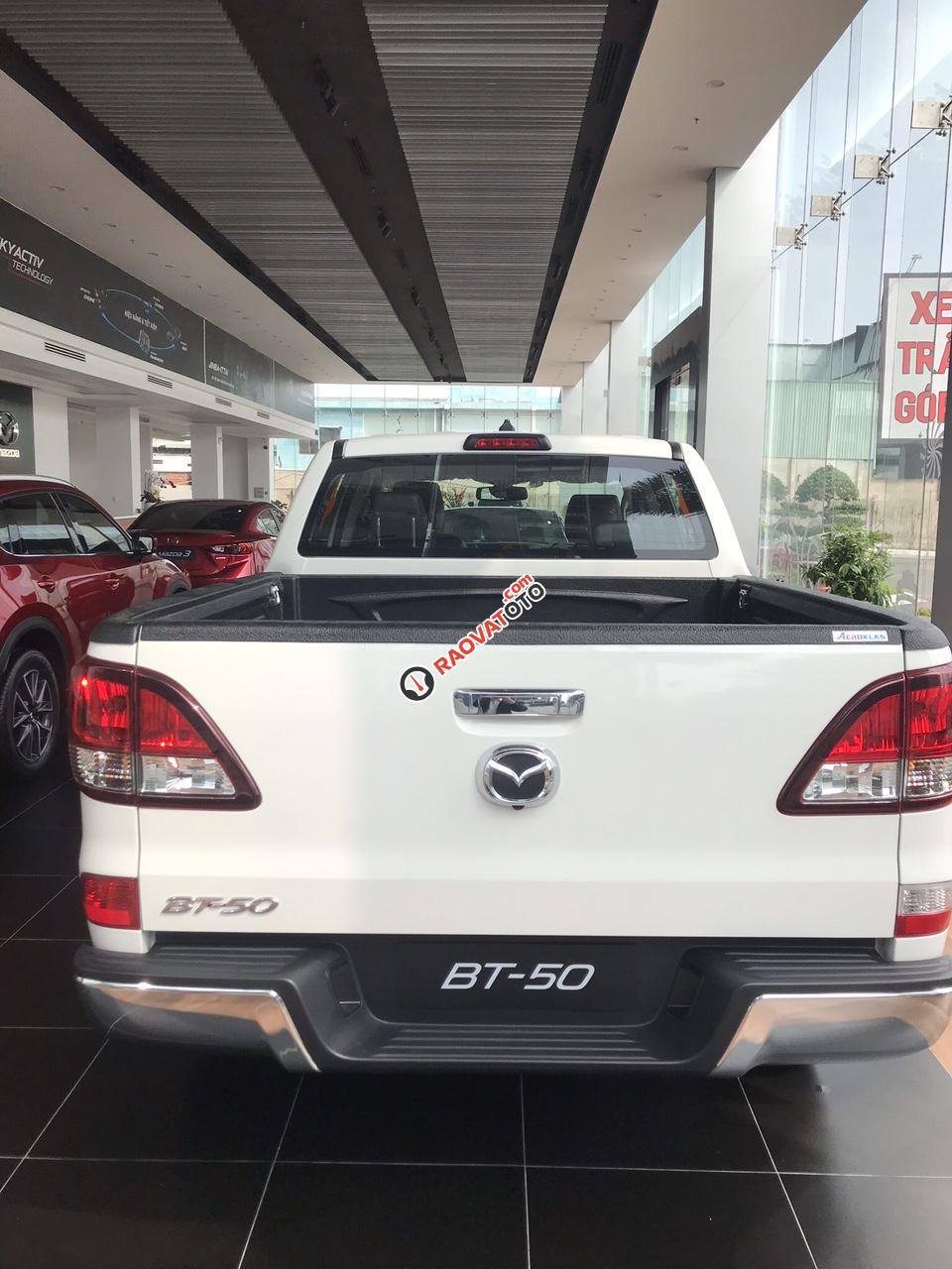 Mazda BT50 2019, vay 85%, trả trước 200tr-3