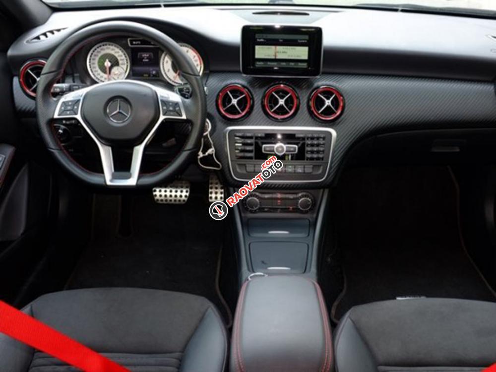 Cần bán gấp Mercedes A250 tự động 2015 màu nâu hoàng kim đẹp-4