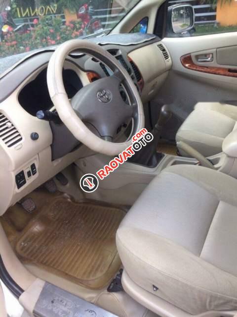 Bán lại xe Toyota Innova J sản xuất năm 2009, màu bạc xe gia đình-0