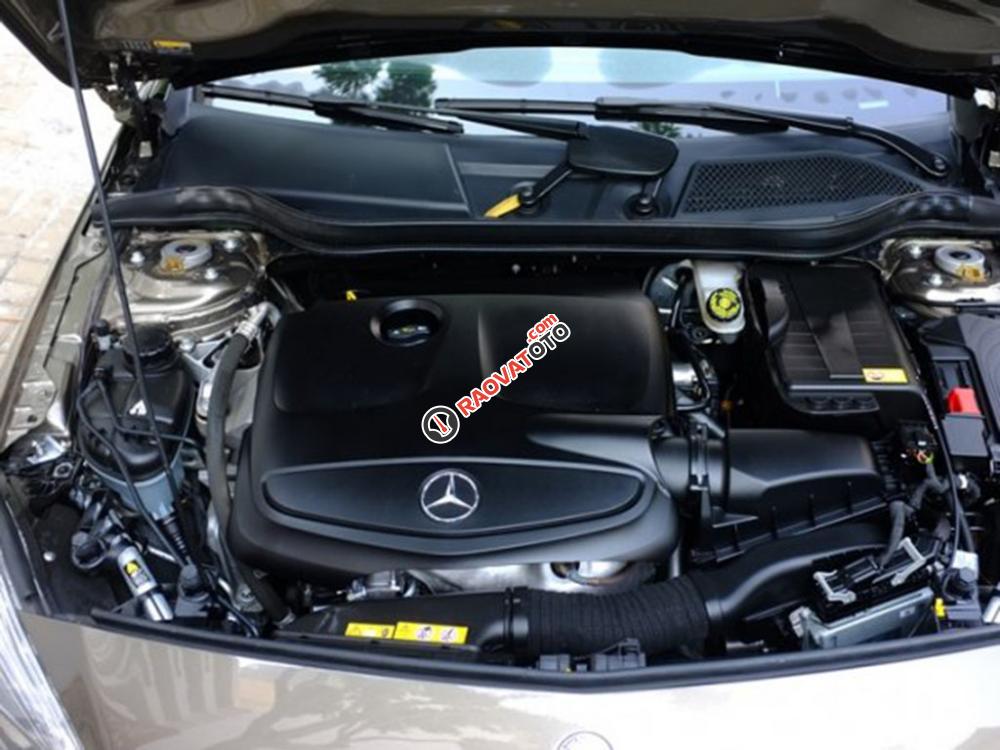 Cần bán gấp Mercedes A250 tự động 2015 màu nâu hoàng kim đẹp-0