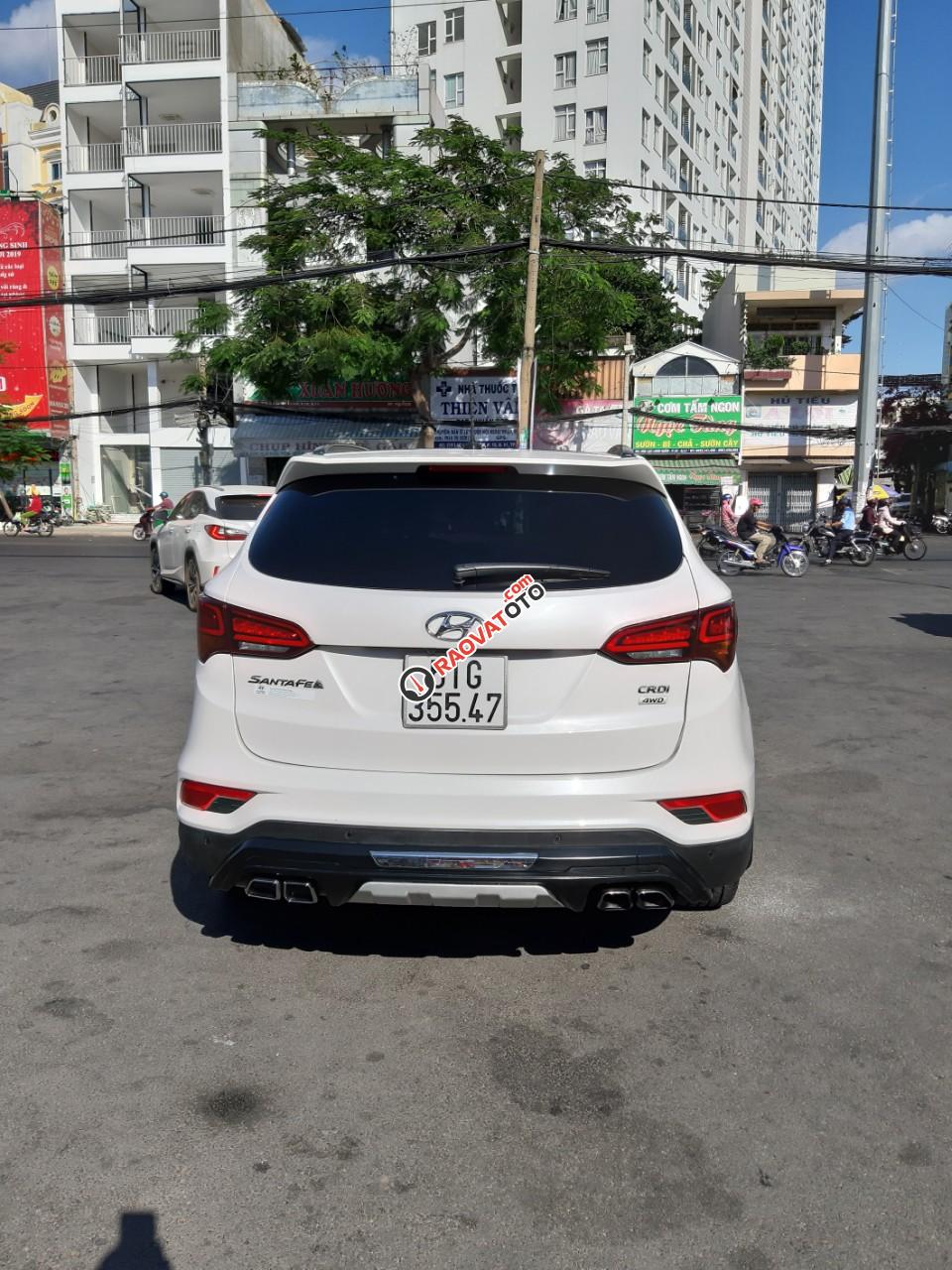 Hyundai Santa Fe CRDi model 2017, màu trắng, nhập khẩu còn mới toanh, full option loại cao cấp nhất, 1tỷ 65tr-7