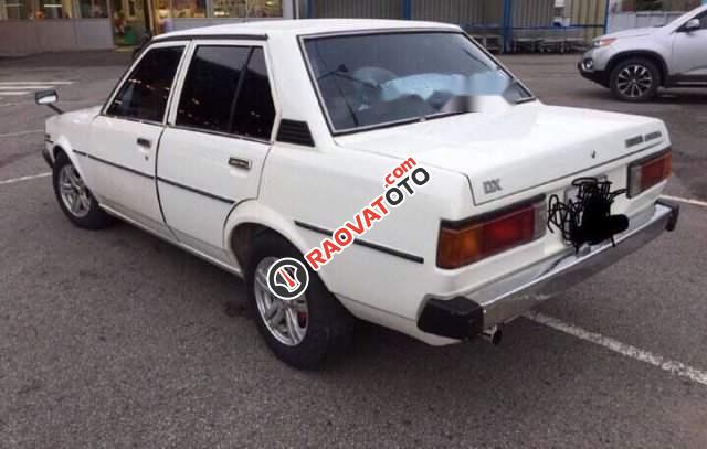 Cần bán gấp Toyota Corolla năm sản xuất 1979, màu trắng, xe nhập, 150tr-0