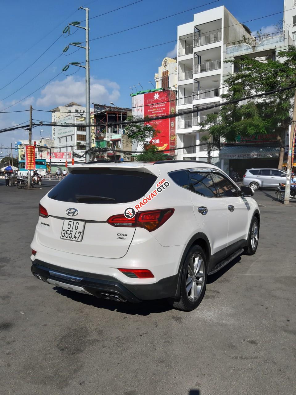 Hyundai Santa Fe CRDi model 2017, màu trắng, nhập khẩu còn mới toanh, full option loại cao cấp nhất, 1tỷ 65tr-5