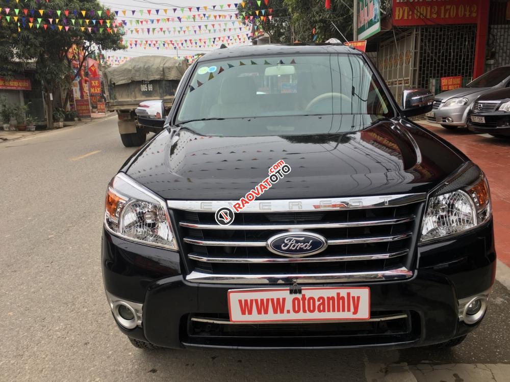 Cần bán xe Ford Everest 2.5MT sản xuất năm 2010, màu đen, giá tốt-0