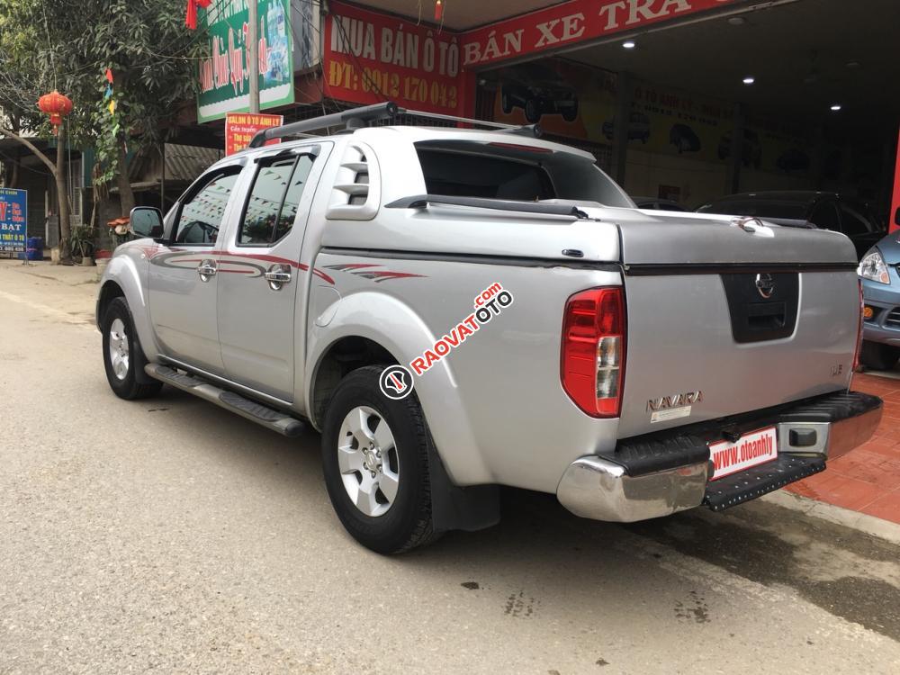 Cần bán xe Nissan Navara LE sản xuất 2013, màu bạc, nhập khẩu nguyên chiếc chính chủ, giá tốt-2