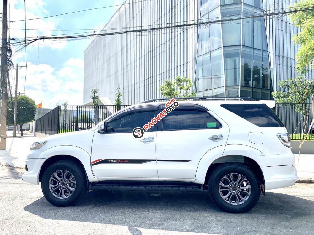Bán Toyota Fortuner TRD Sportivo 2016 chạy lướt 28.000km, mới như xe hãng-4