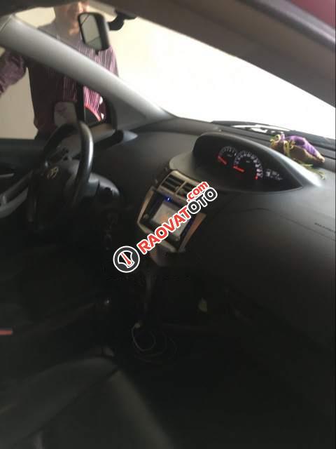 Cần bán gấp Toyota Yaris AT đời 2011, màu đỏ, xe đẹp như mới-2