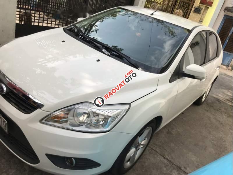 Cần bán gấp Ford Focus AT sản xuất 2011, xe gia đình sử dụng-0