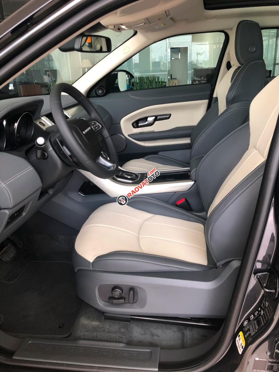 Bán giá xe LandRover Range Rover Evoque 2019 màu trắng, đỏ, xám, đen, xanh. Gọi 0932222253-4