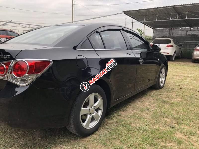 Cần bán lại xe Chevrolet Cruze LTZ đời 2014, màu đen-4