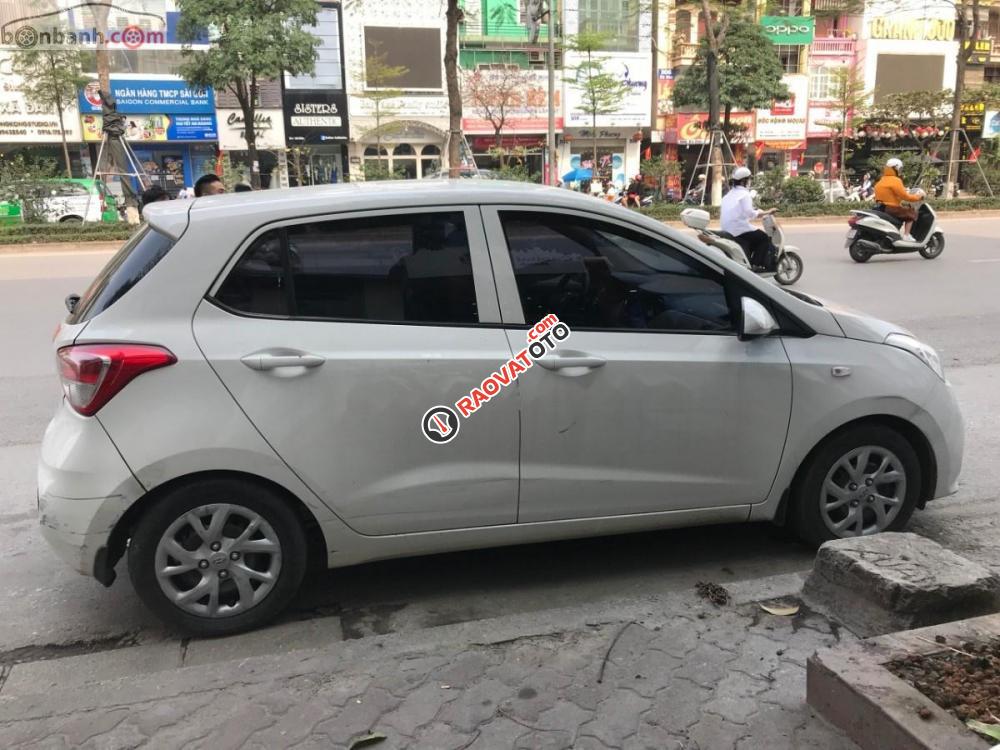Bán Hyundai Grand i10 1.0 MT Base 2017, màu trắng, nhập khẩu nguyên chiếc-4