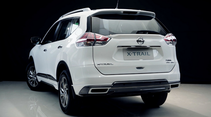 Đuôi xe Nissan X-Trail 2018 nhìn khá bề thế Đuôi xe Nissan X-Trail 2018 nhìn khá bề thế