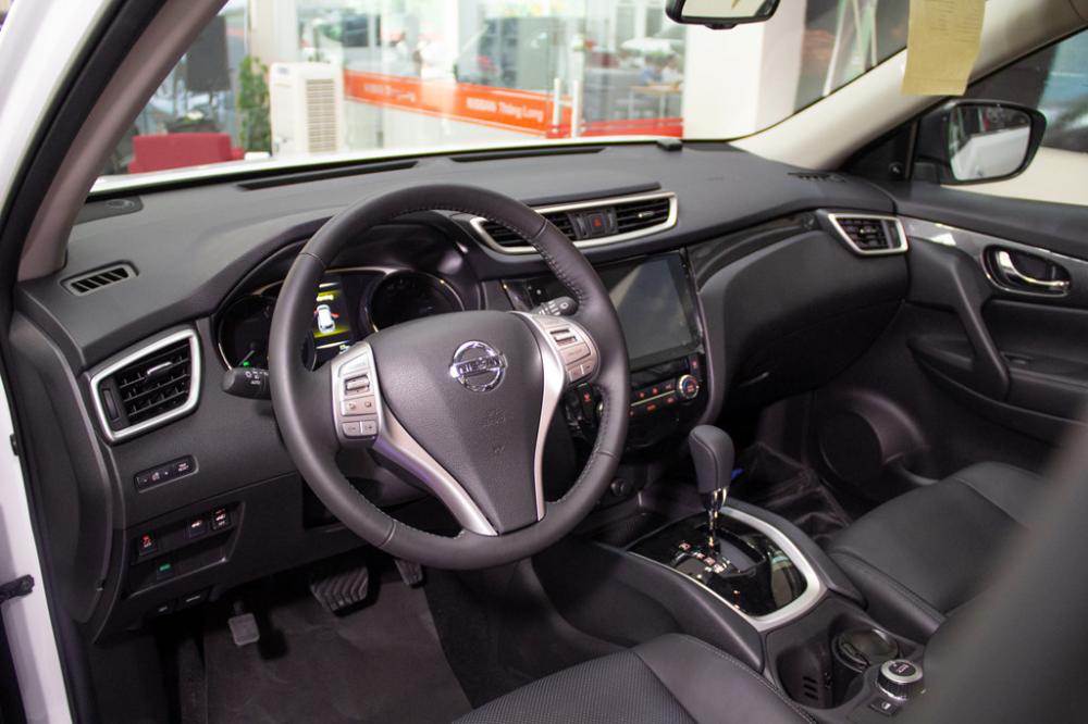 Nội thất trên Nissan X-Trail 2018 khá đơn giản nhưng hiện đại Nội thất trên Nissan X-Trail 2018 khá đơn giản nhưng hiện đại