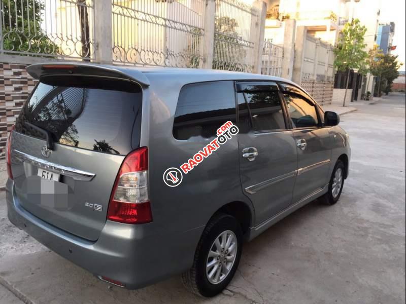 Bán ô tô Toyota Innova E 2.0MT sản xuất 2013, màu xám-2