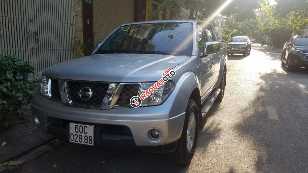 Bán Nissan Navara LE 2011, màu bạc, xe nhập-1