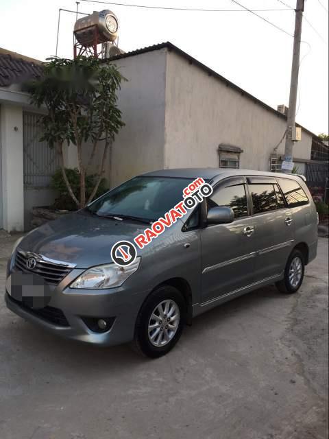 Bán ô tô Toyota Innova E 2.0MT sản xuất 2013, màu xám-4