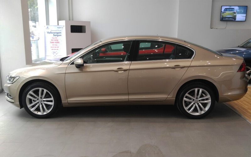 Volkswagen Passat GP - Giá cực ưu đãi-0