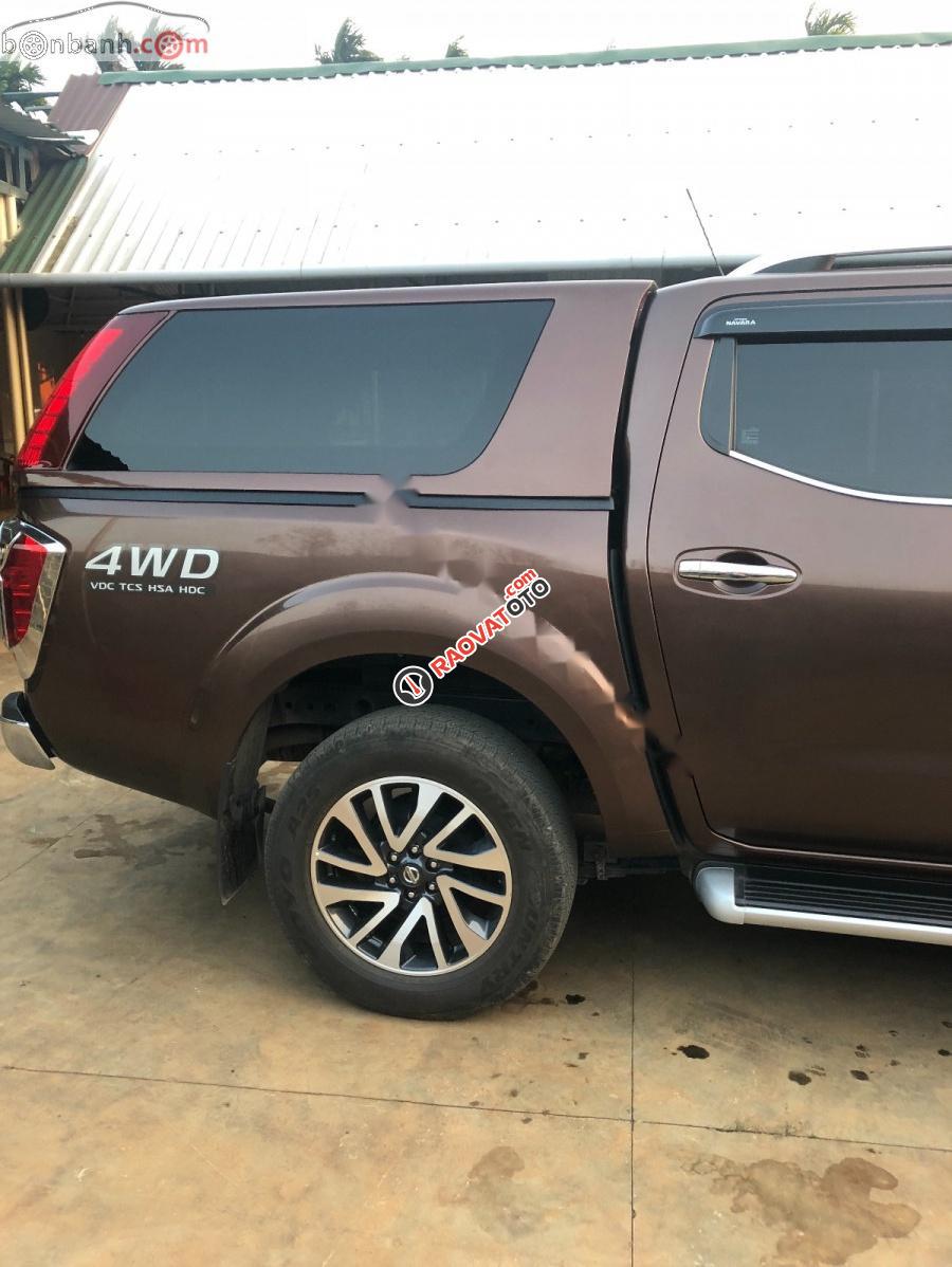 Bán xe Nissan Navara VL đời 2017, màu nâu, xe còn như mới-1