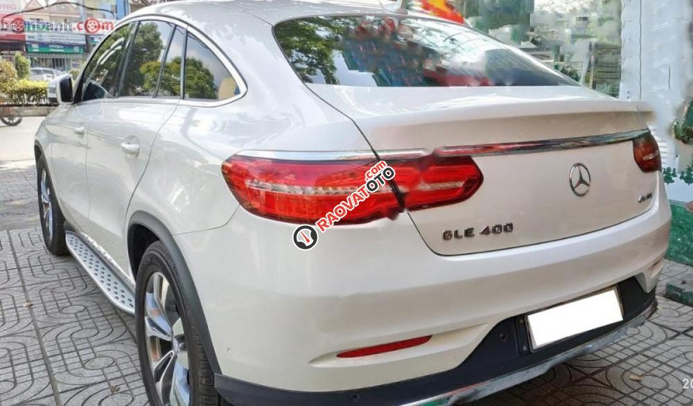Cần bán lại xe Mercedes GLE Class đời 2015, màu trắng, nhập khẩu nguyên chiếc-1
