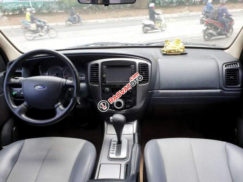 Bán xe Ford Escape XLS đời 2012, màu trắng-2