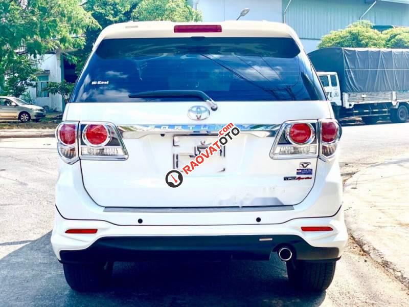 Cần bán Toyota Fortuner Sportivo sản xuất 2016, màu trắng, giá chỉ 889 triệu-2