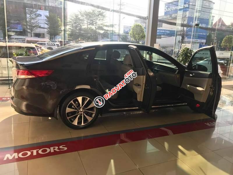 Cần bán Kia Optima GAT năm 2017, màu nâu, giá chỉ 789 triệu-3