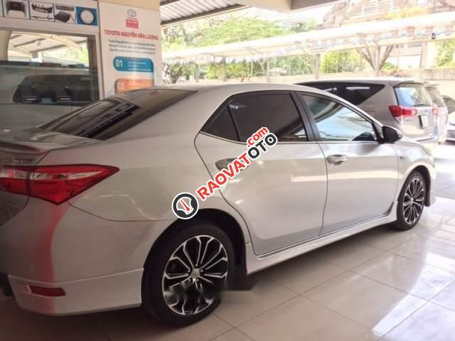 Bán xe Toyota Corolla altis 2.0V đời 2015, màu bạc, máy xăng-0