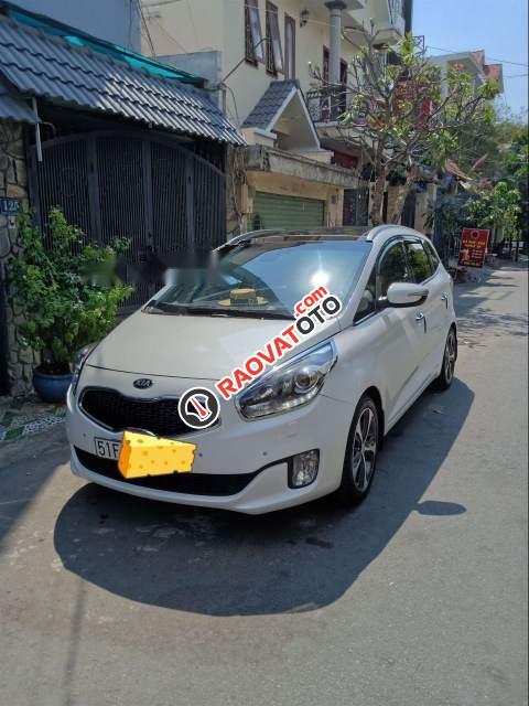 Cần bán lại xe Kia Rondo GATH đời 2016, màu trắng, xe đẹp từ trong ra ngoài-4