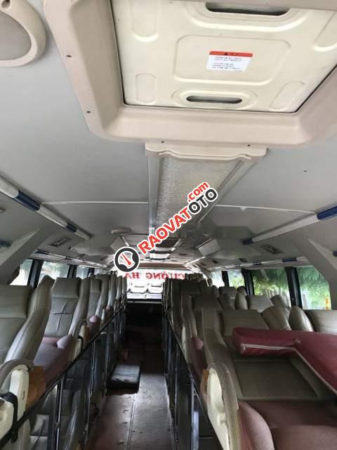 Cần bán gấp Hyundai Universe năm sản xuất 2005, màu trắng, nhập khẩu, giá tốt-4